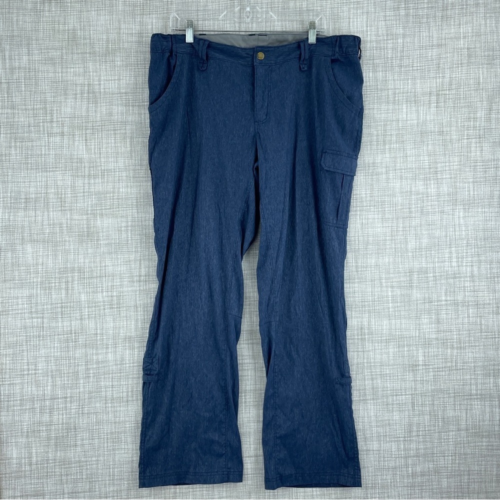 Duluth Trading Womens Size 16 x 31 hiking roll up pants navy blue 1795